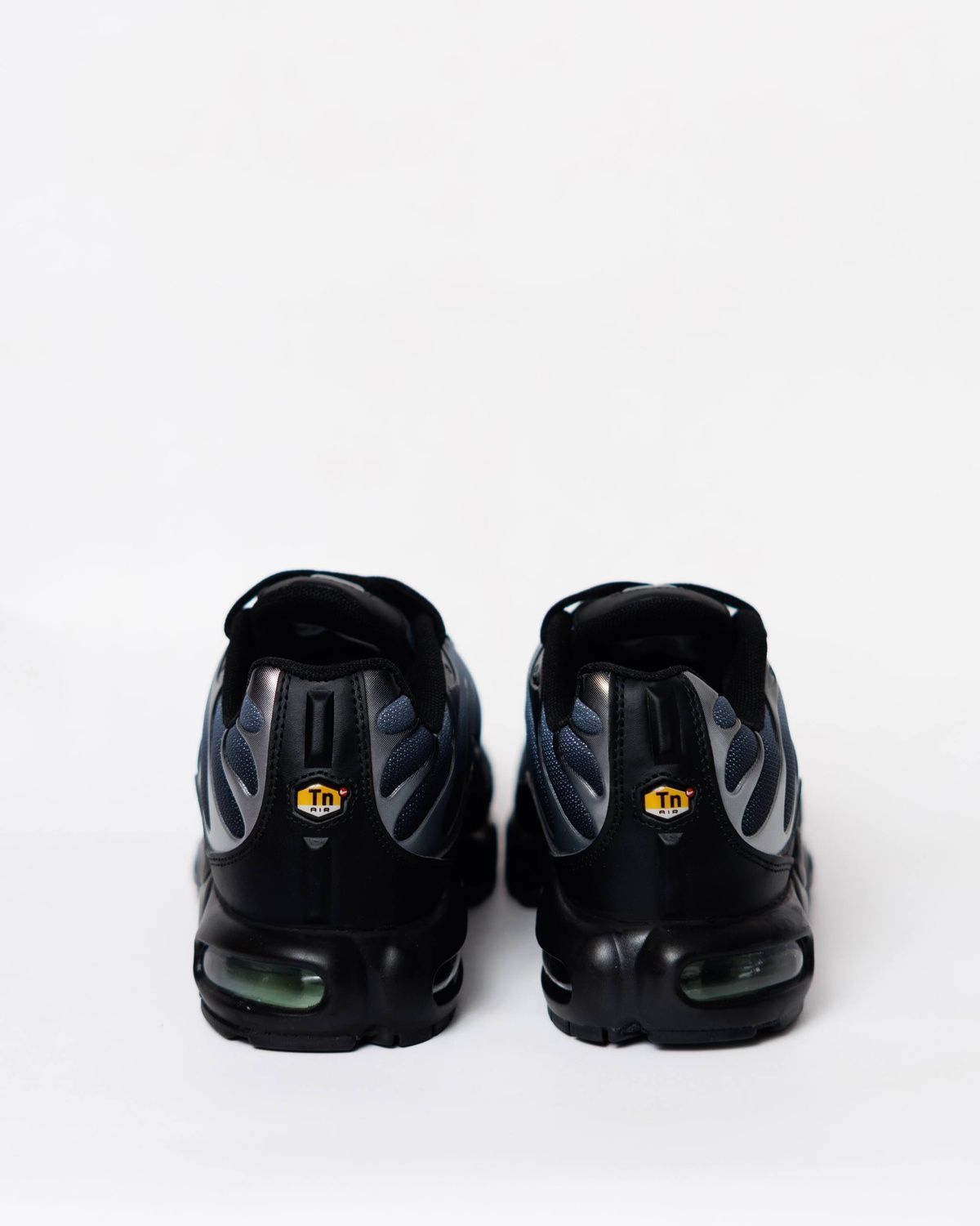 Кросівки Nike Air Max Plus Tn Black Grey Green NK370 фото