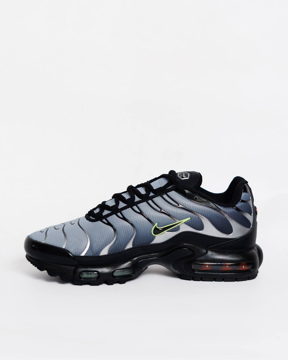 Кросівки Nike Air Max Plus Tn Black Grey Green NK370 фото