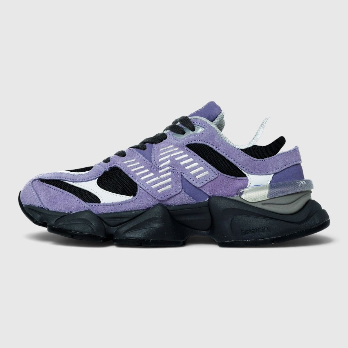 Кросівки New Balance 9060 Violet Noir NB152 фото