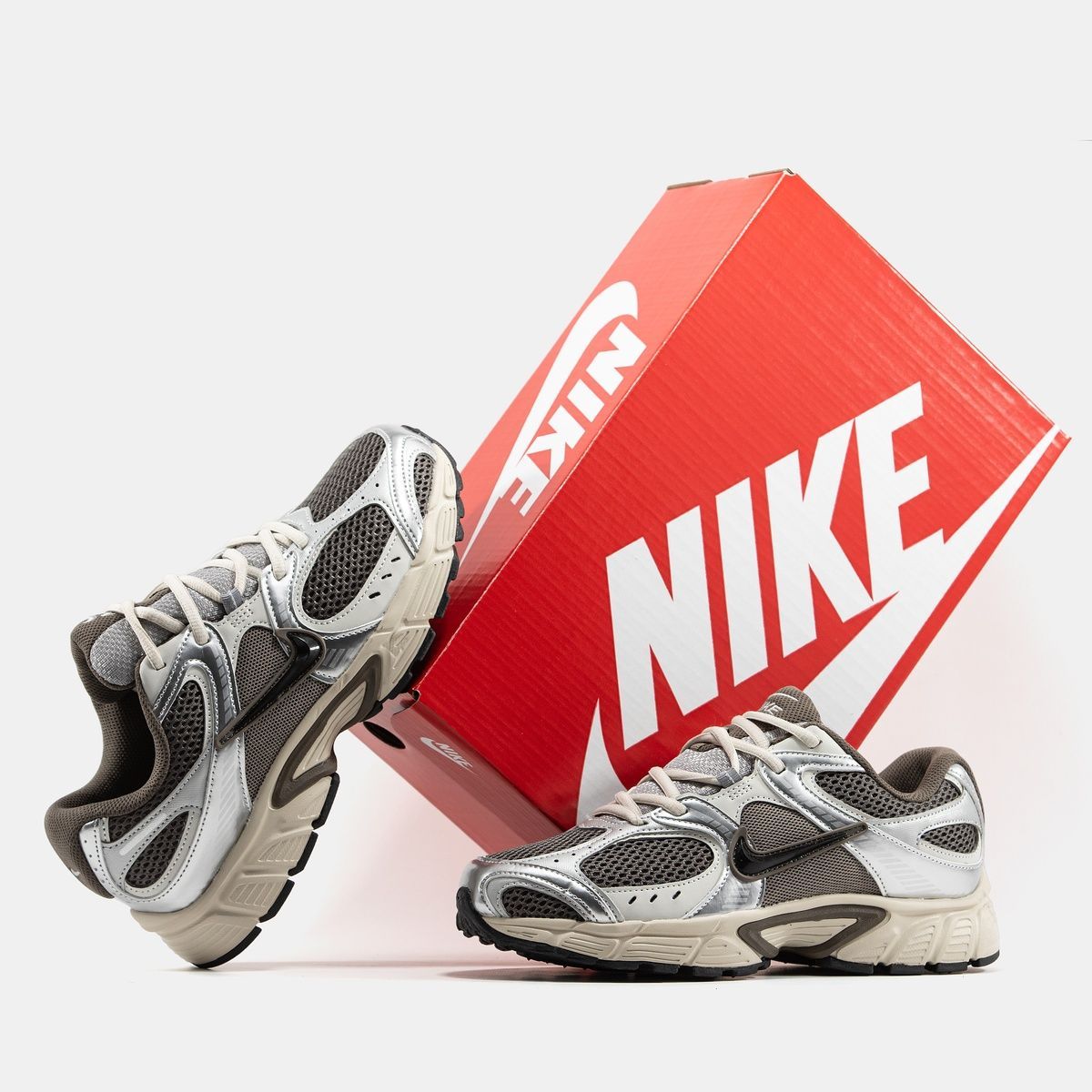 Кросівки Nike V5 RNR 3052 фото