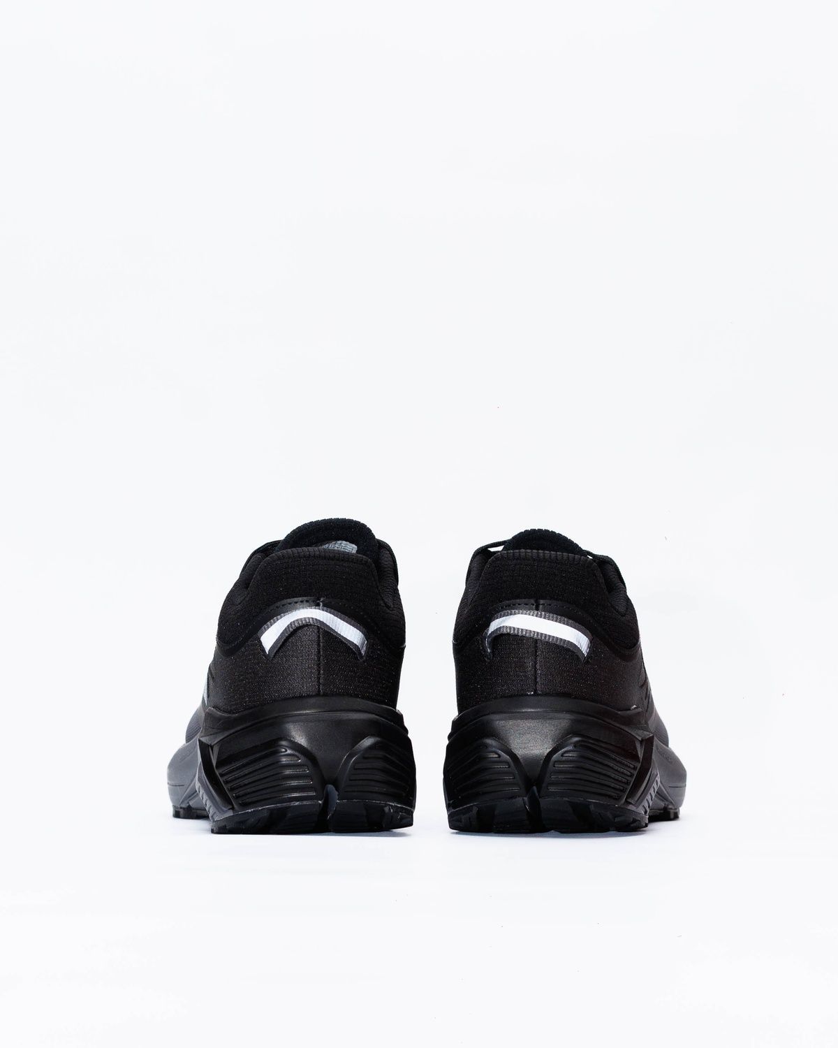 The North Face Vectiv Enduris 3 Gore-Tex Grey Black TN013 фото