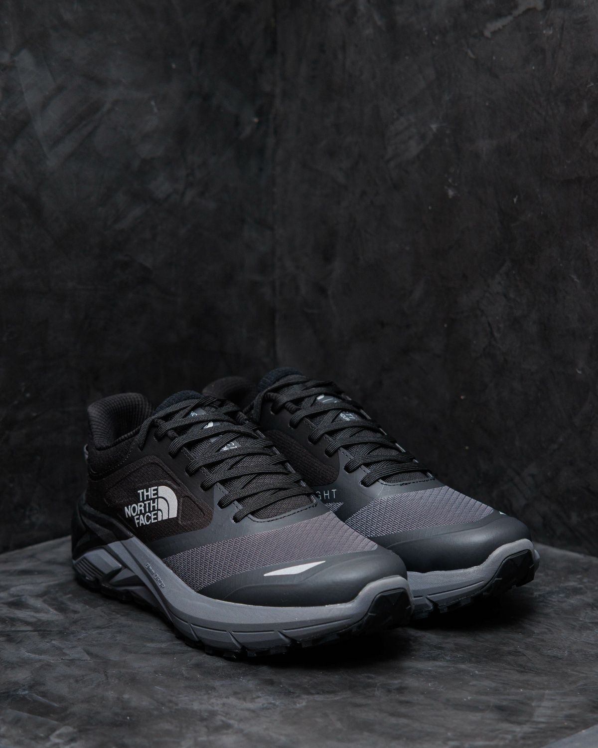 The North Face Vectiv Enduris 3 Gore-Tex Grey Black TN013 фото
