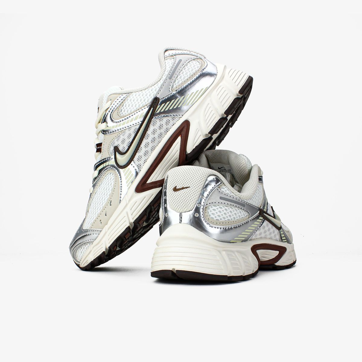 Кросівки Nike V5 RNR "White Silver Gold 377 фото