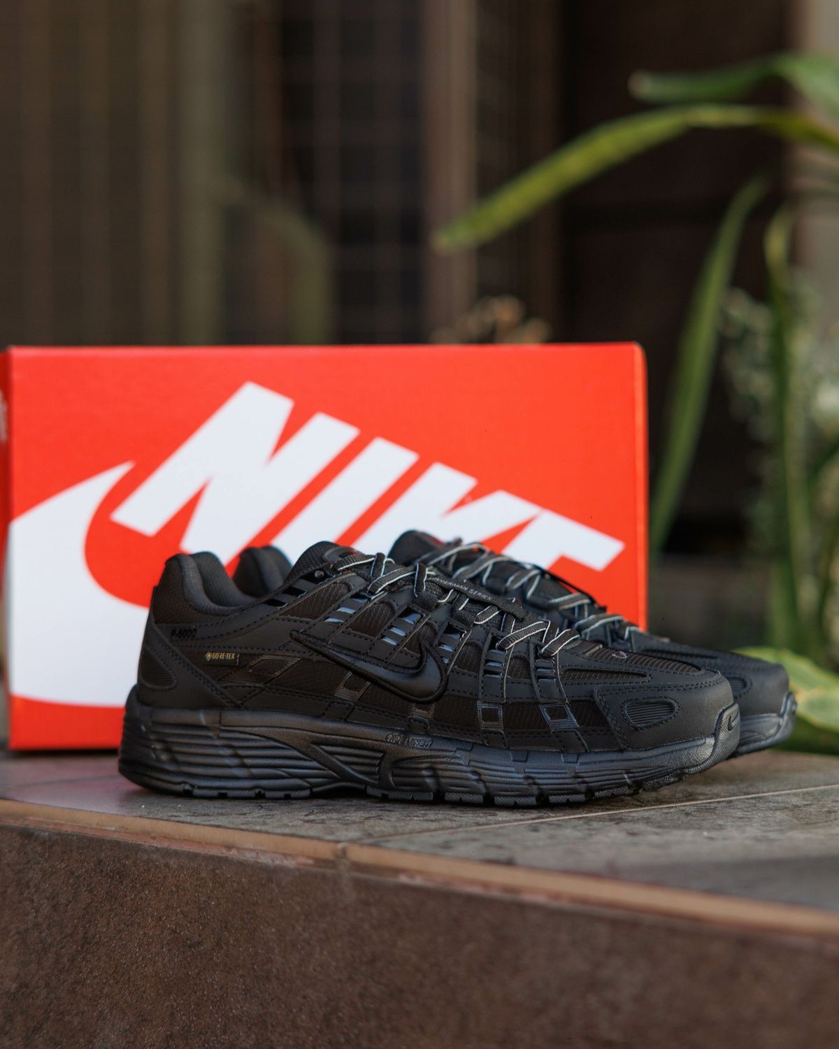 Кросівки Nike P-6000 Triple Black Gore-Tex NK378 фото