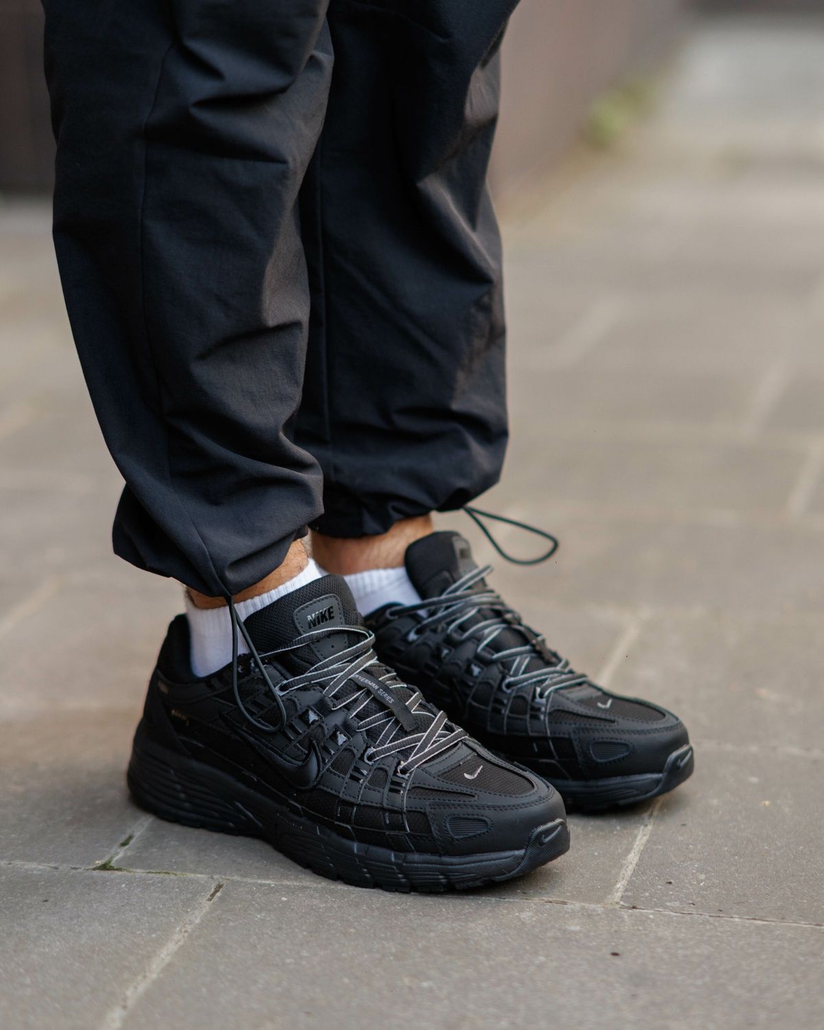 Кросівки Nike P-6000 Triple Black Gore-Tex NK378 фото