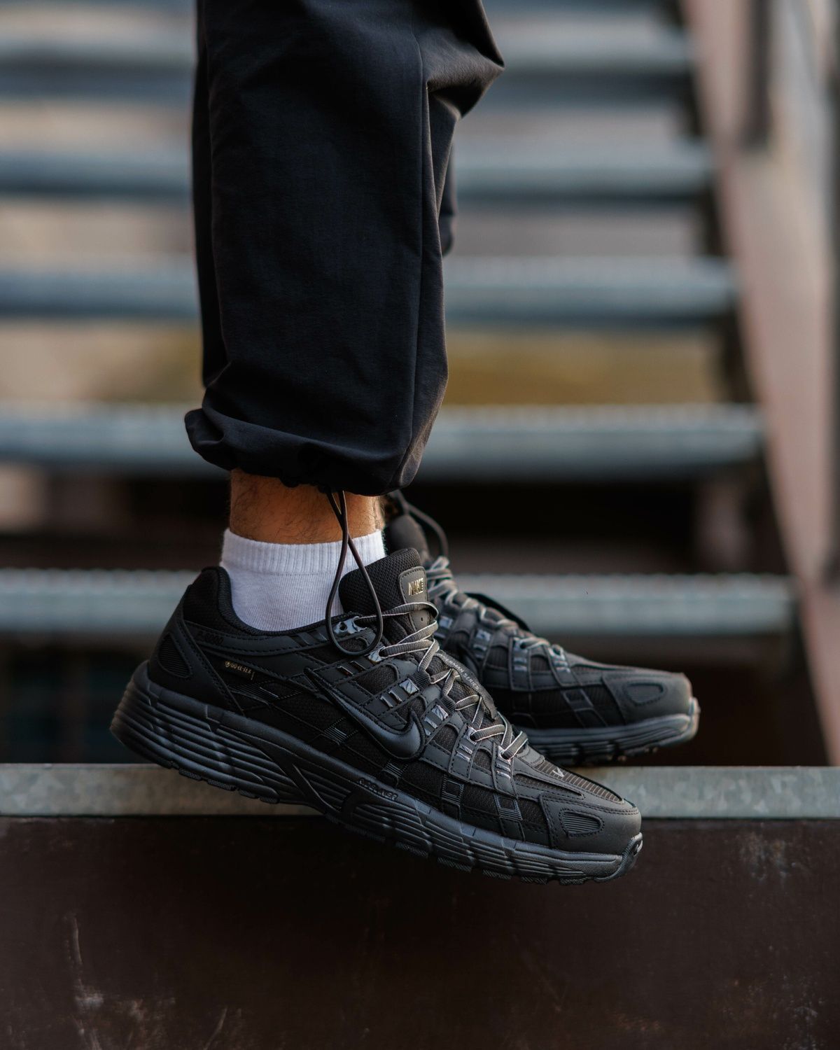 Кросівки Nike P-6000 Triple Black Gore-Tex NK378 фото