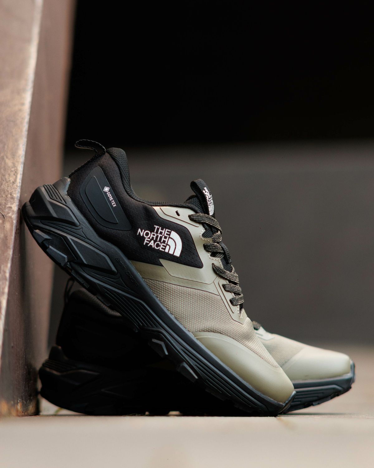 Кросівки The North Face Vectiv Gore-Tex Black Khaki TN002 фото