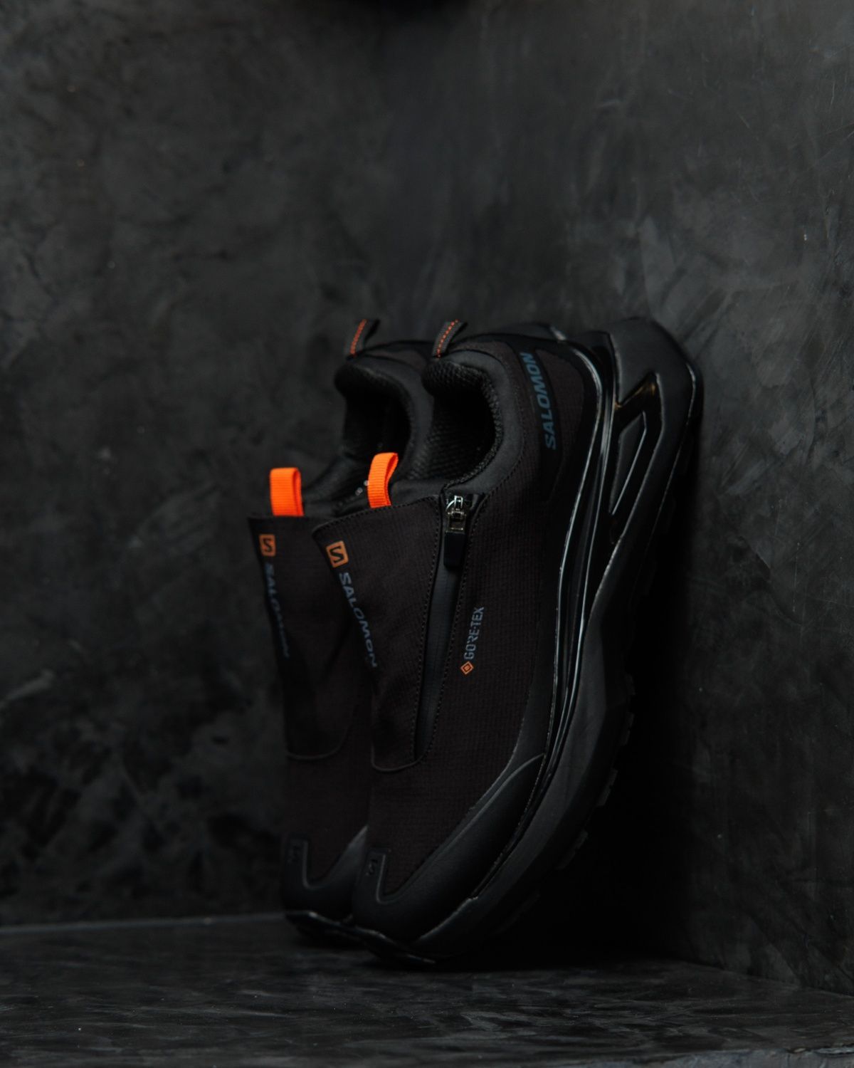 Кросівки Salomon Odyssey Elmt Gore-Tex Black Orange SL034 фото