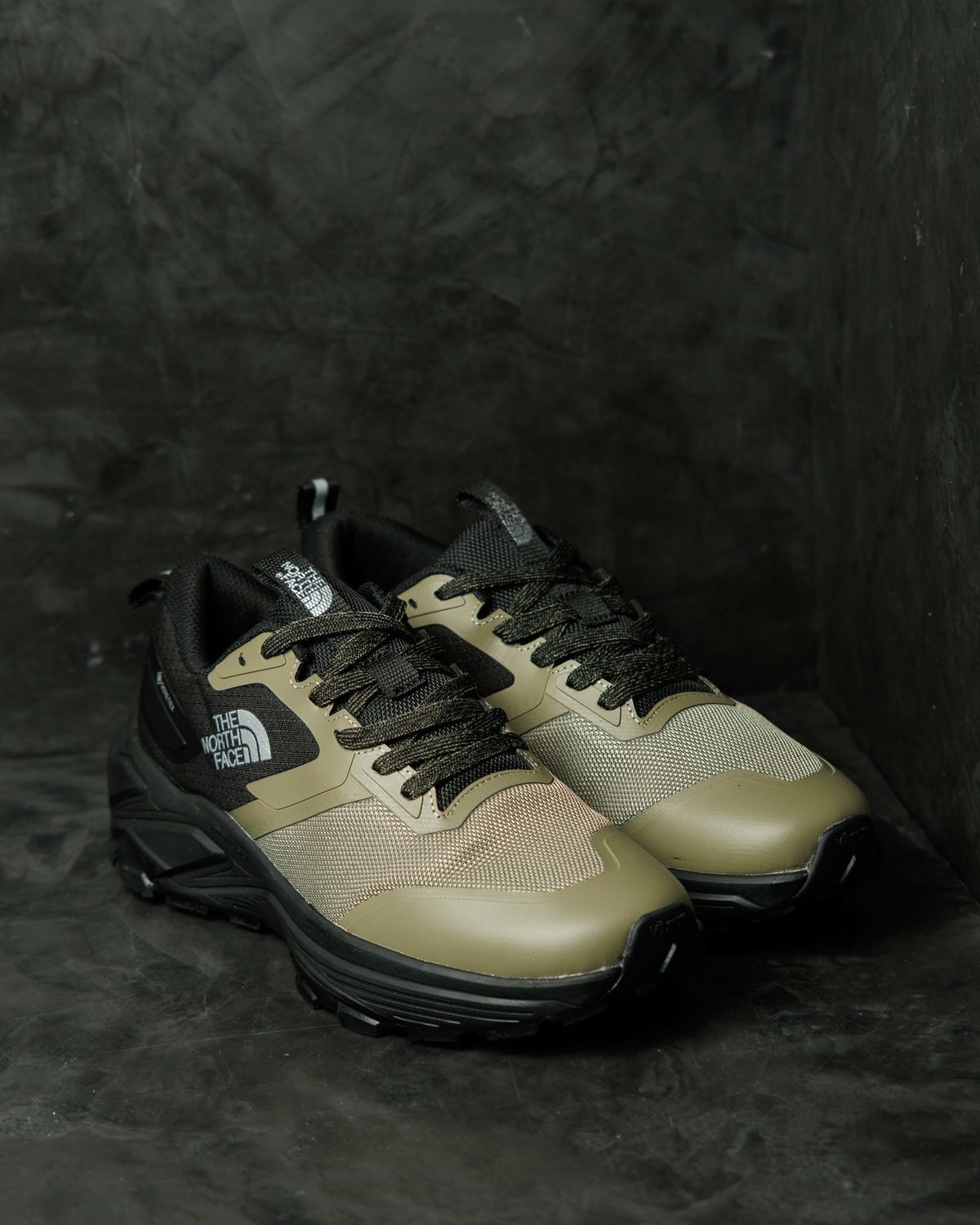Кросівки The North Face Vectiv Gore-Tex Black Khaki TN002 фото