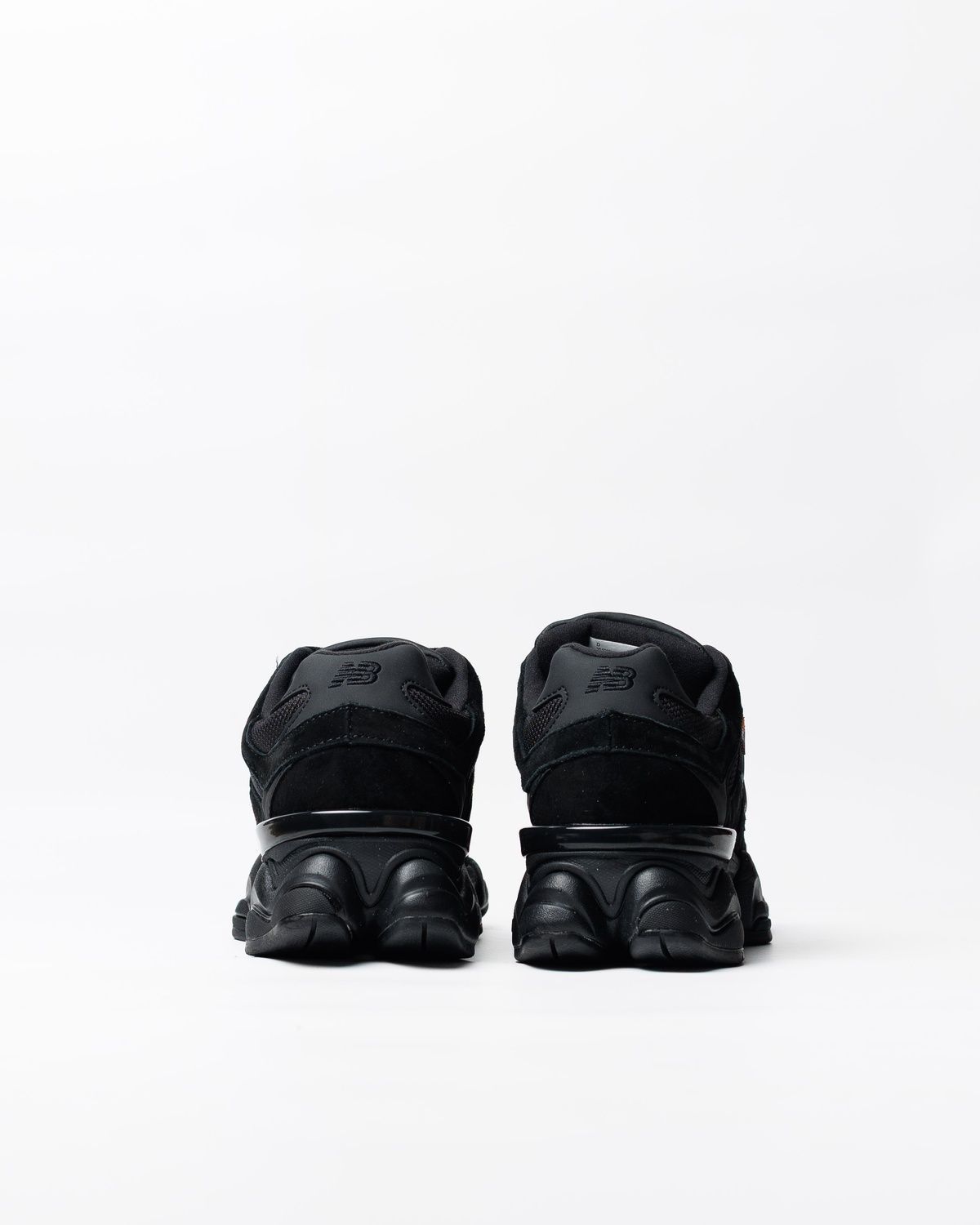 Кросівки New Balance 9060 Triple Black Cordura NB179 фото