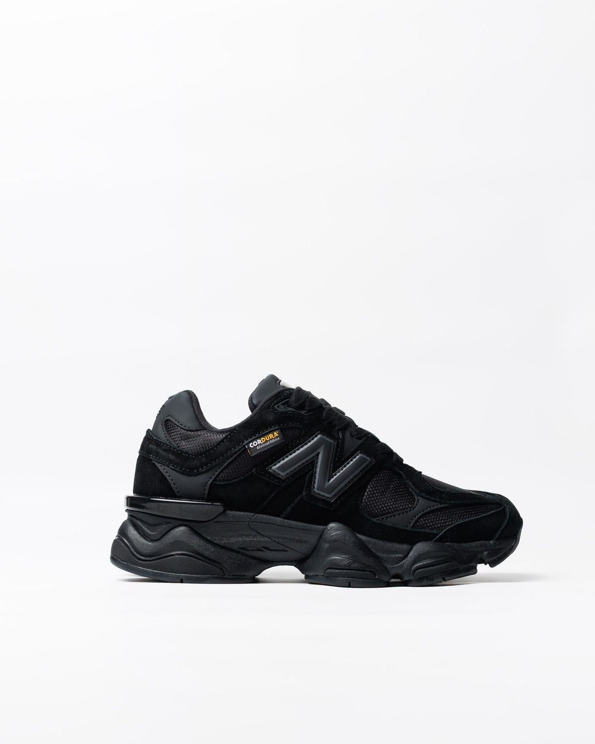Кросівки New Balance 9060 Triple Black Cordura NB179 фото