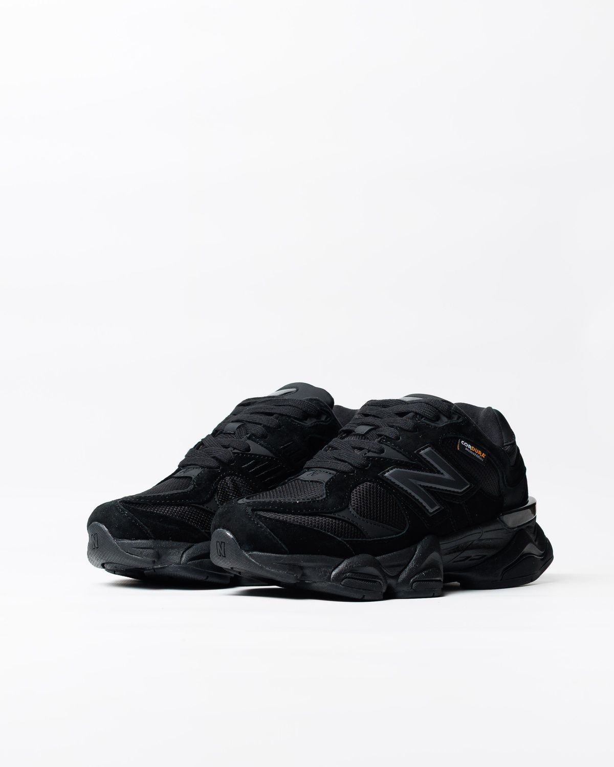 Кросівки New Balance 9060 Triple Black Cordura NB179 фото