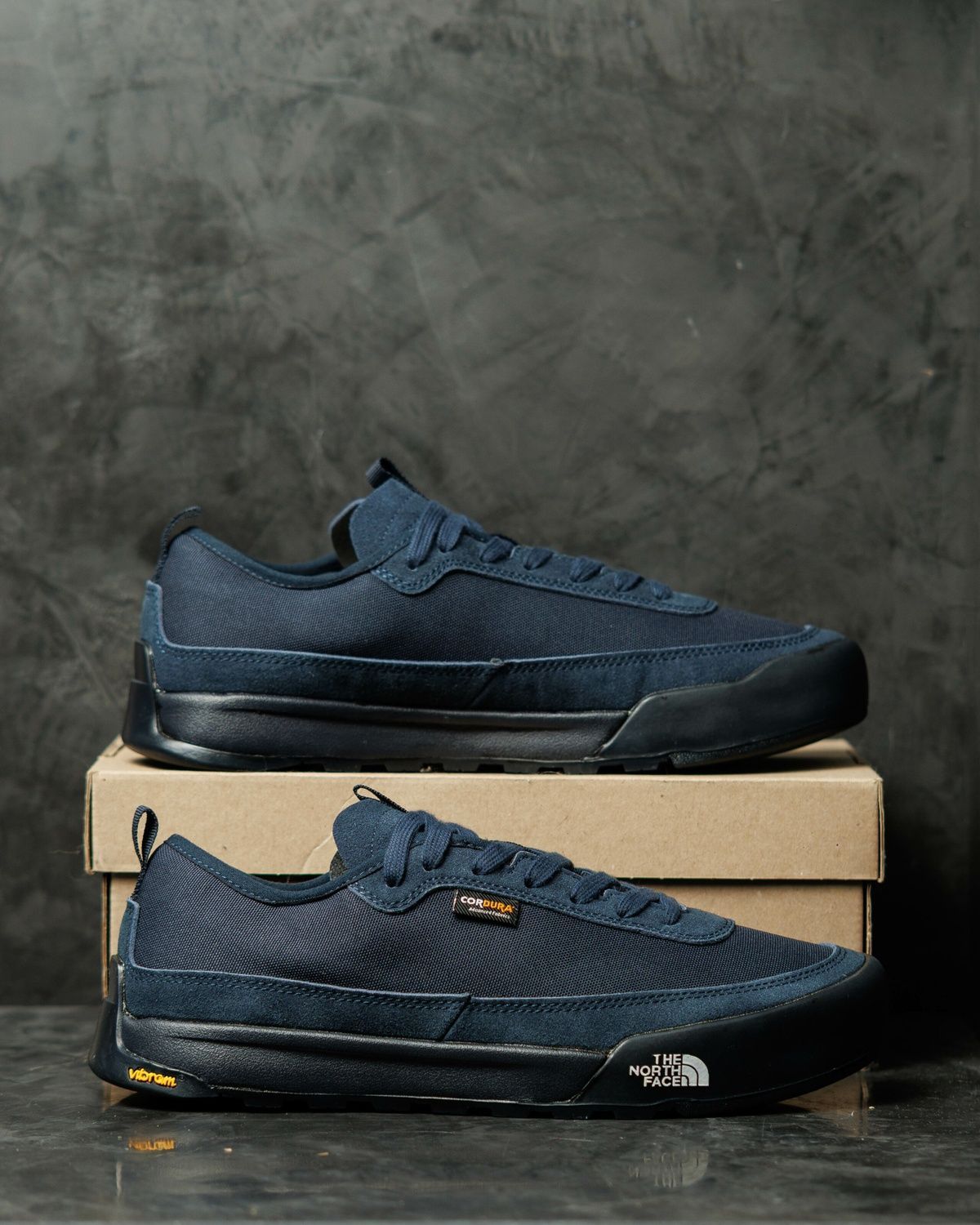 Кросівки The North Face Clyffe Trainers Dark Blue TN004 фото