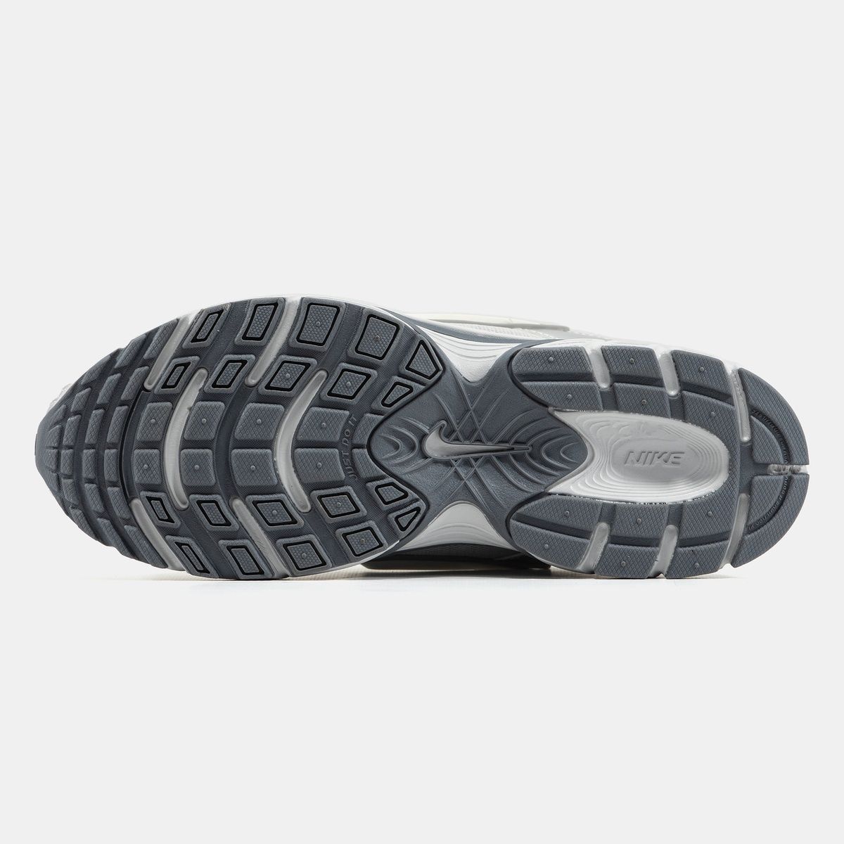 Кросівки Nike V5 RNR 3050 фото