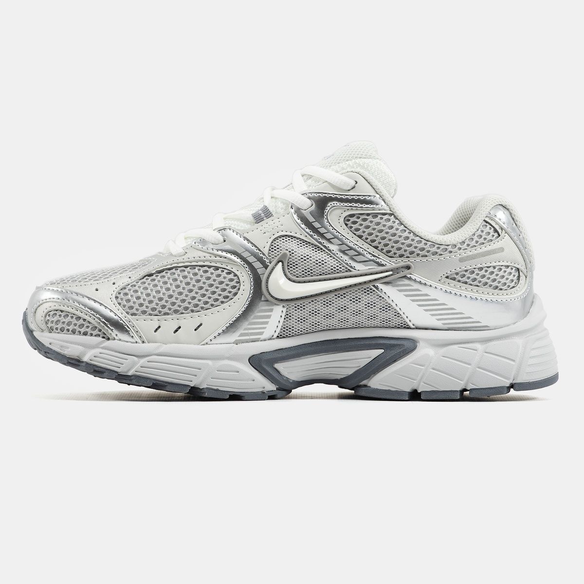 Кросівки Nike V5 RNR 3050 фото
