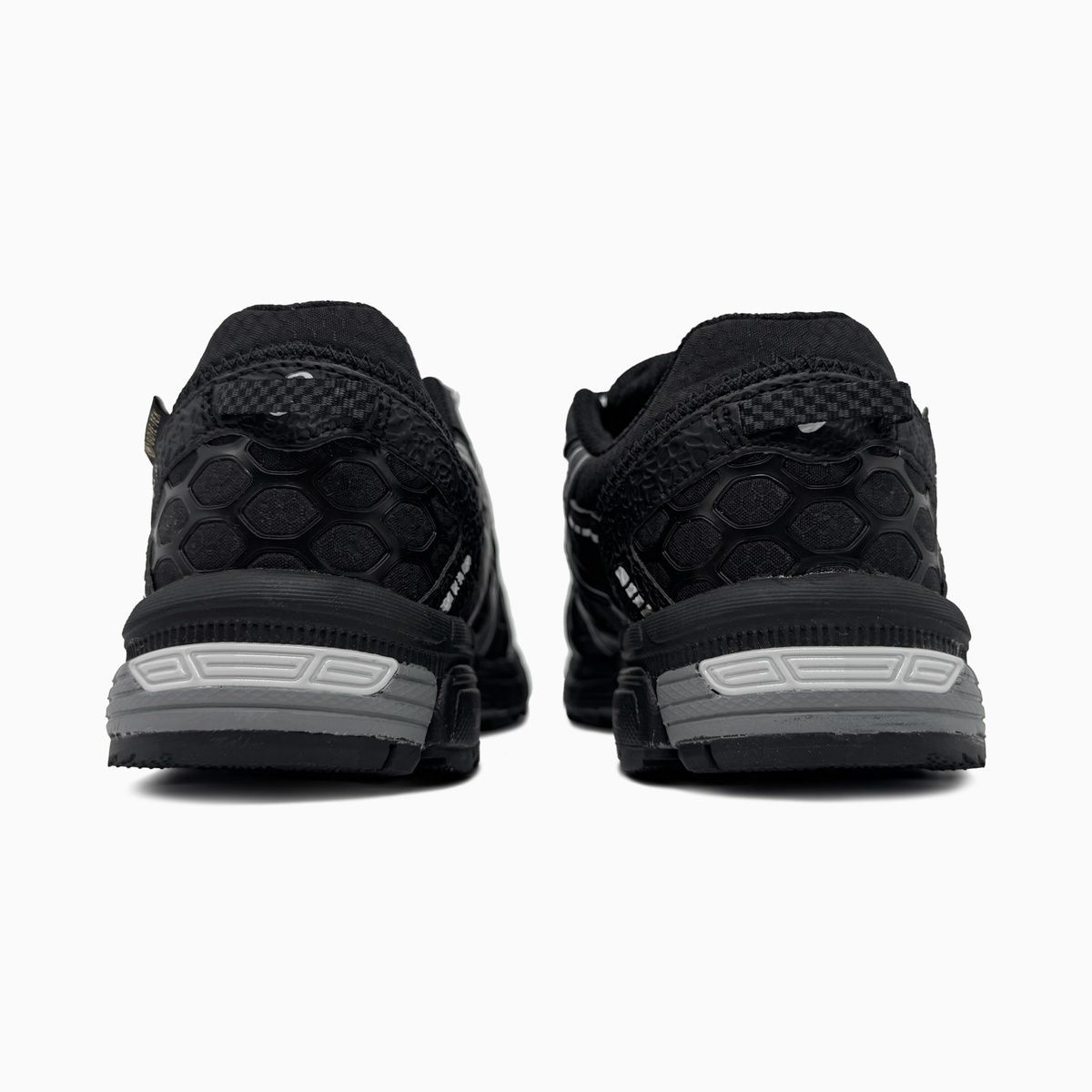 Asics Gel-Kahana 8 Black/White Gore-Tex ACS-0212 фото