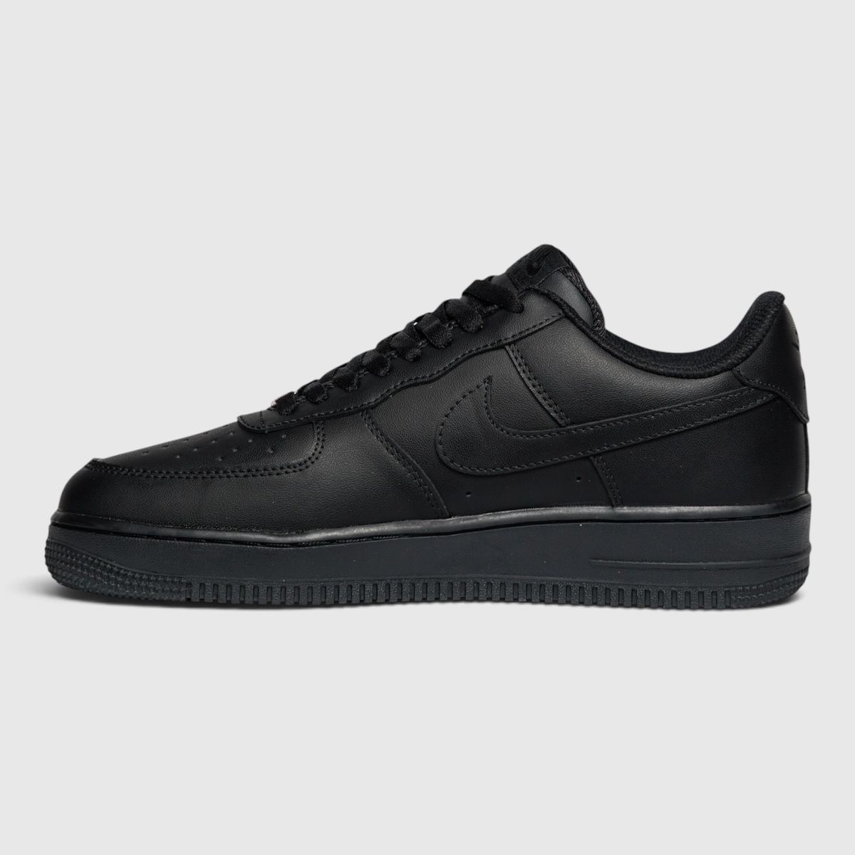 Кросівки Nike Air Force 1 Low &lsquo;07 Black Edition NK329 фото