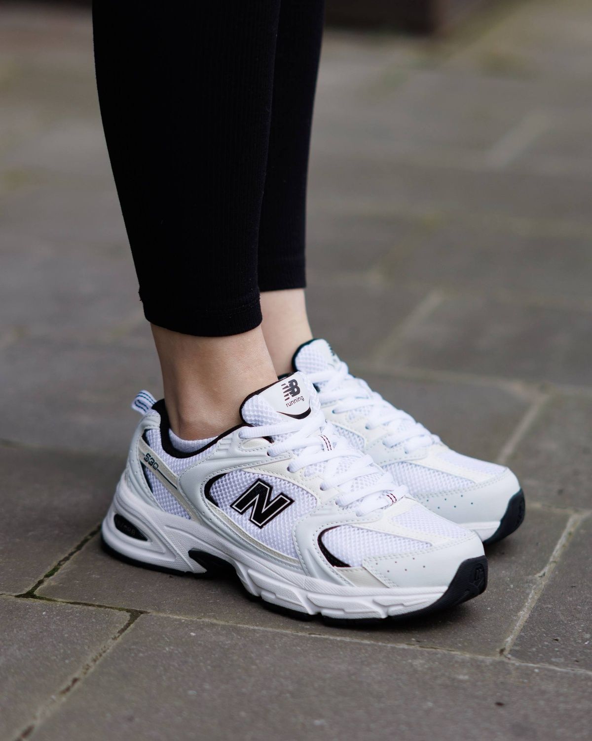 Кросівки New Balance 530 White Black NB174 фото