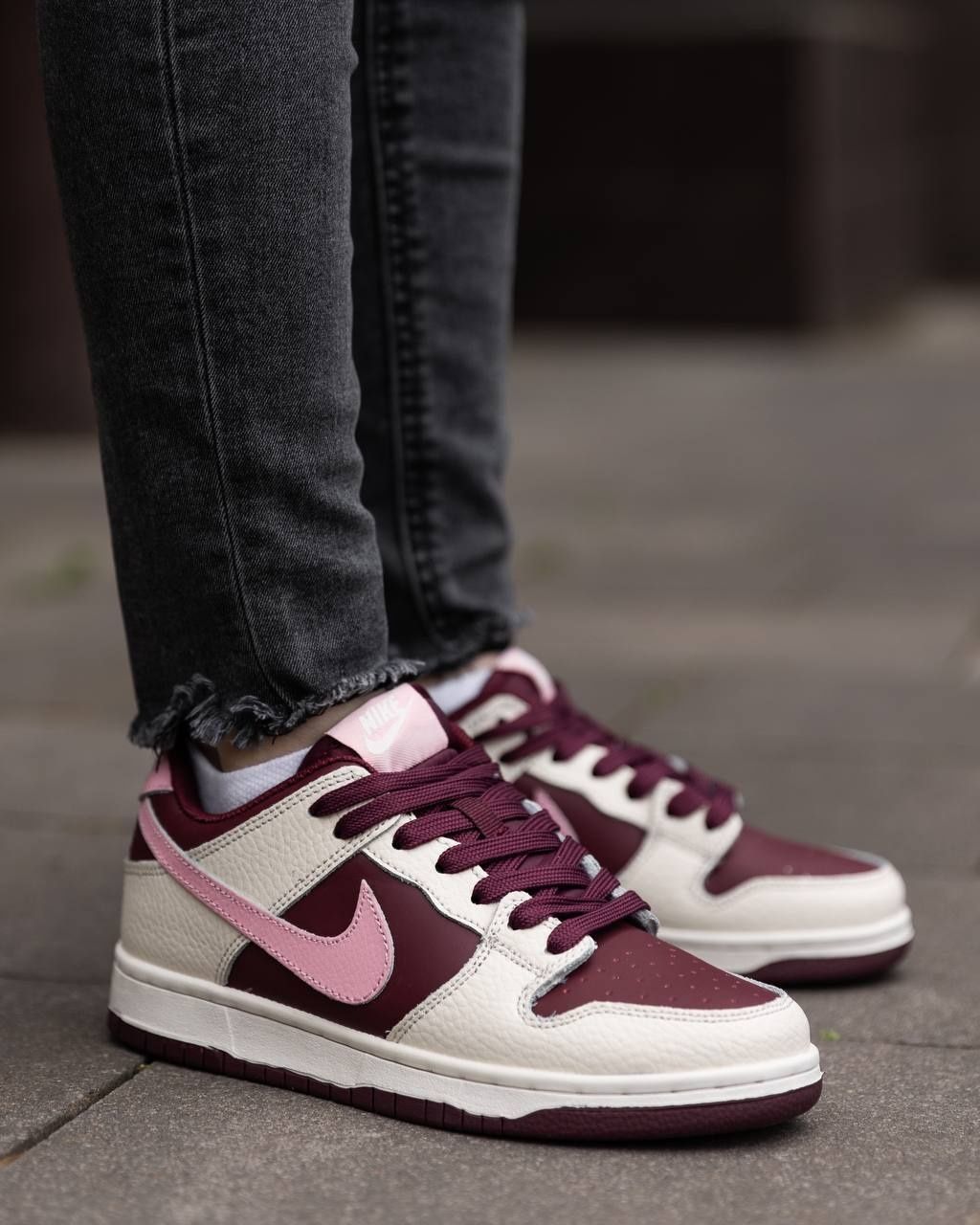 Кросівки Nike SB Dunk Low Cherry Beige NK181 фото Кросівки Nike SB Dunk Low Cherry Beige NK181 фото