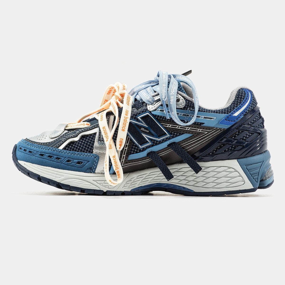 Кросівки New Balance 1906A 3018 фото Кросівки New Balance 1906A 3018 фото