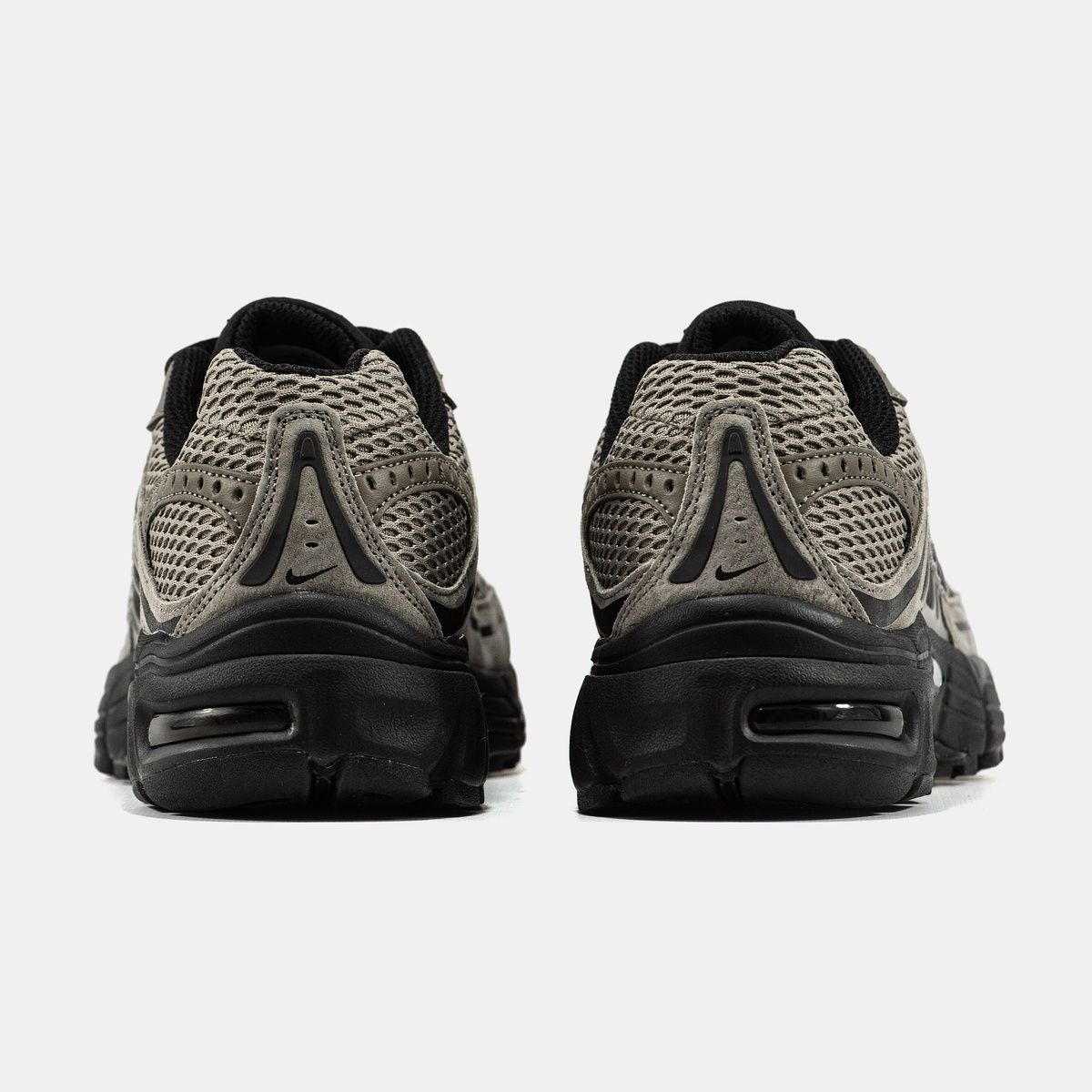 Кросівки Nike Air Max Moto 2K 3039 фото