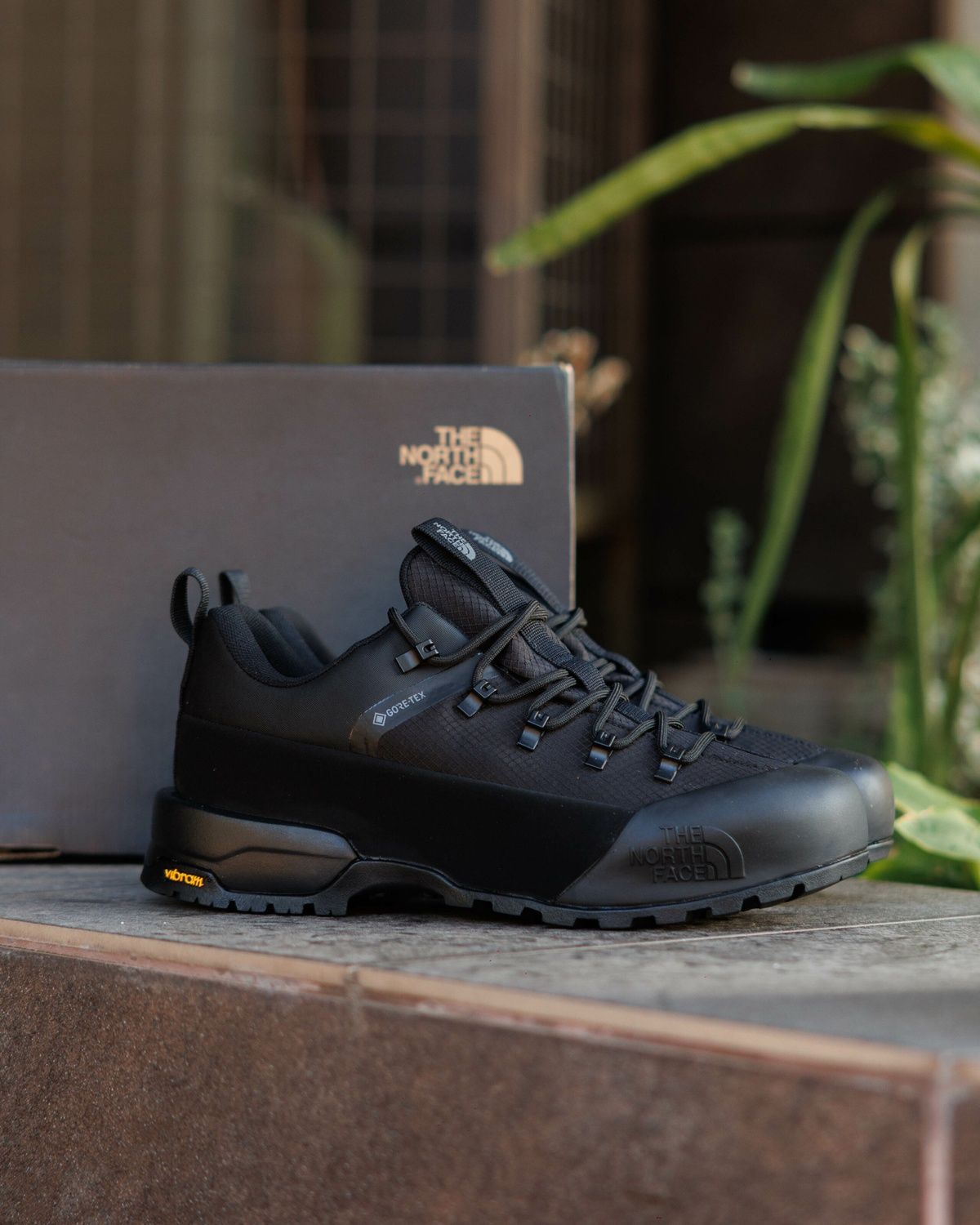Кросівки The North Face Glenclyffe Low Gore-Tex Black TN006 фото