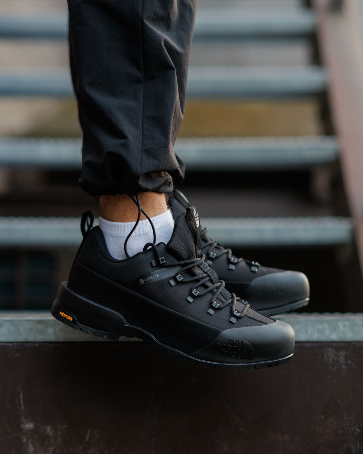 Кросівки The North Face Glenclyffe Low Gore-Tex Black TN006 фото