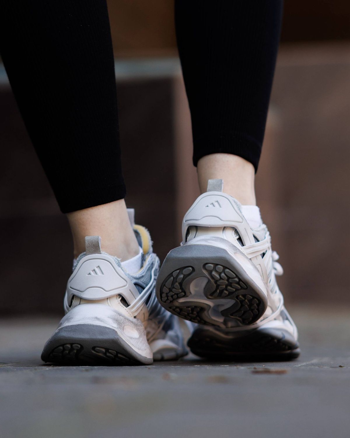 Кросівки Adidas Vento XLG Runner Deluxe Grey AD120 фото
