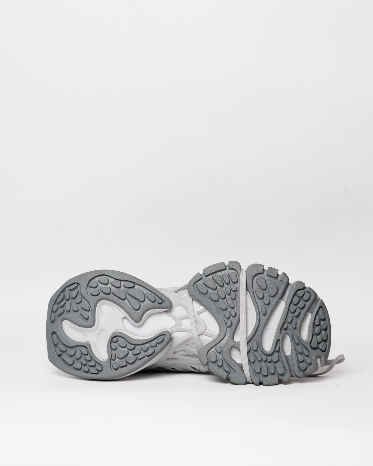 Кросівки Adidas Vento XLG Runner Deluxe Grey AD120 фото